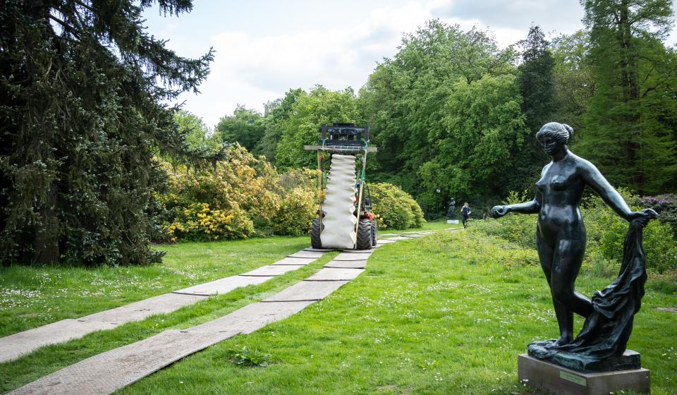 Verhuis van 'De Witte Vlam' van Yasuo Mizui